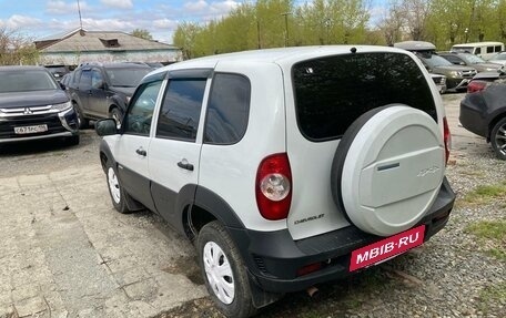 Chevrolet Niva I рестайлинг, 2019 год, 750 000 рублей, 4 фотография