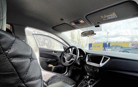 Hyundai Solaris II рестайлинг, 2017 год, 1 350 000 рублей, 5 фотография