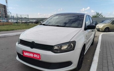 Volkswagen Polo VI (EU Market), 2014 год, 800 000 рублей, 1 фотография