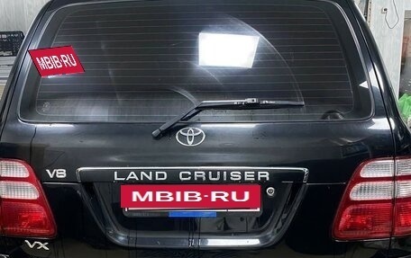 Toyota Land Cruiser 100 рестайлинг 2, 2004 год, 2 200 000 рублей, 4 фотография