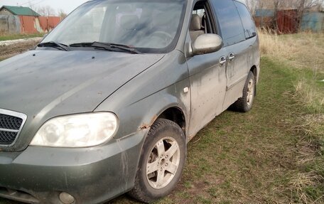 KIA Carnival III, 2004 год, 330 000 рублей, 1 фотография