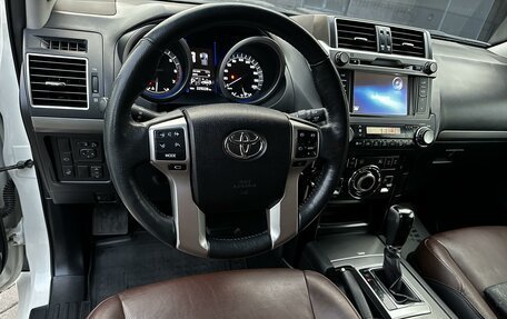 Toyota Land Cruiser Prado 150 рестайлинг 2, 2015 год, 4 950 000 рублей, 9 фотография