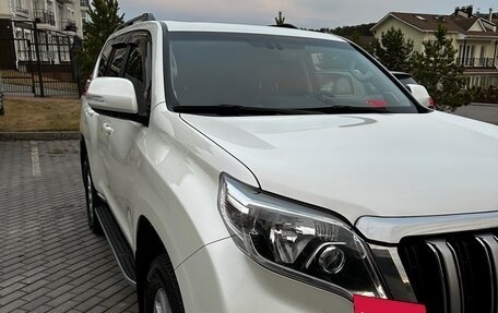 Toyota Land Cruiser Prado 150 рестайлинг 2, 2015 год, 4 950 000 рублей, 10 фотография