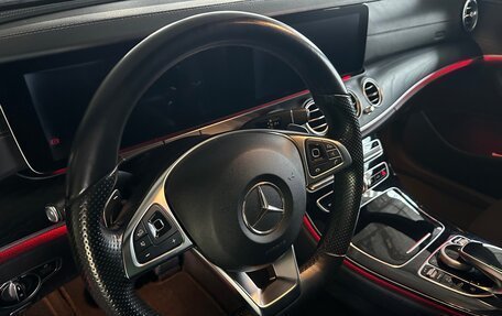 Mercedes-Benz E-Класс, 2016 год, 3 800 000 рублей, 8 фотография