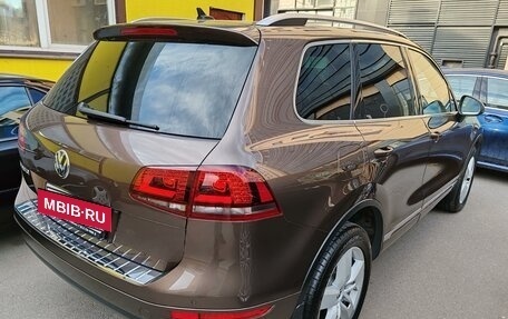 Volkswagen Touareg III, 2011 год, 2 900 000 рублей, 5 фотография