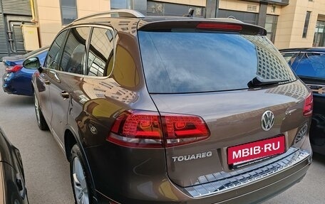 Volkswagen Touareg III, 2011 год, 2 900 000 рублей, 3 фотография