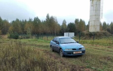 Mitsubishi Carisma I, 2001 год, 260 000 рублей, 2 фотография