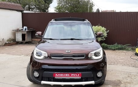 KIA Soul II рестайлинг, 2018 год, 1 950 000 рублей, 3 фотография