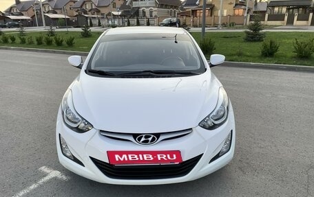 Hyundai Elantra V, 2015 год, 1 490 000 рублей, 2 фотография