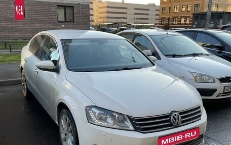 Volkswagen Passat B7, 2012 год, 1 290 000 рублей, 3 фотография