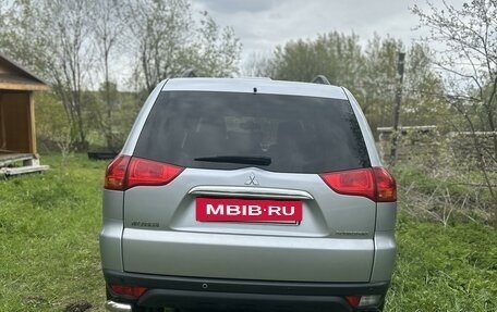 Mitsubishi Pajero Sport II рестайлинг, 2010 год, 1 645 000 рублей, 3 фотография