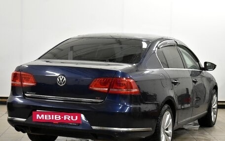 Volkswagen Passat B7, 2011 год, 990 000 рублей, 2 фотография