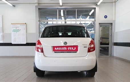 Skoda Fabia II, 2011 год, 900 000 рублей, 4 фотография