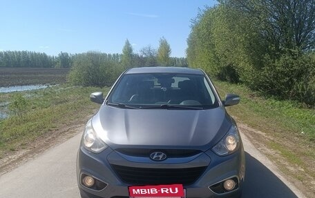 Hyundai ix35 I рестайлинг, 2012 год, 1 275 000 рублей, 2 фотография