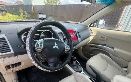 Mitsubishi Outlander III рестайлинг 3, 2007 год, 1 420 000 рублей, 6 фотография