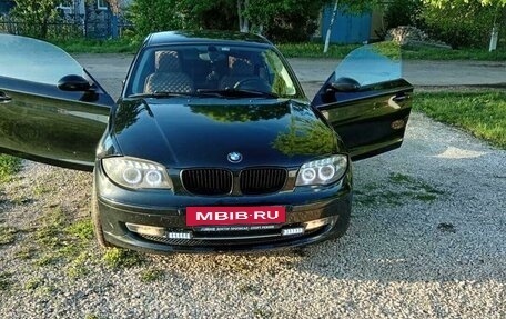 BMW 1 серия, 2007 год, 749 000 рублей, 2 фотография