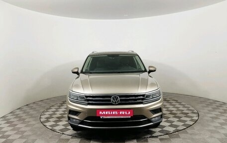 Volkswagen Tiguan II, 2017 год, 2 759 000 рублей, 2 фотография