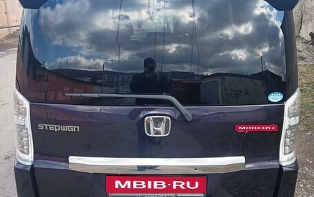 Honda Stepwgn IV, 2012 год, 1 780 000 рублей, 4 фотография