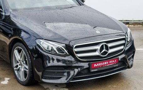 Mercedes-Benz E-Класс, 2019 год, 3 350 000 рублей, 6 фотография