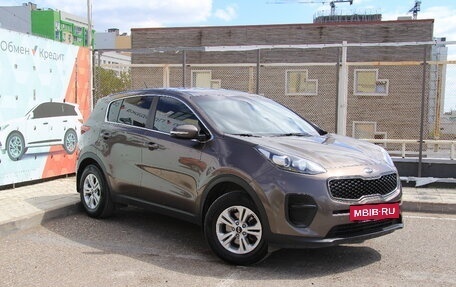 KIA Sportage IV рестайлинг, 2016 год, 1 820 000 рублей, 2 фотография