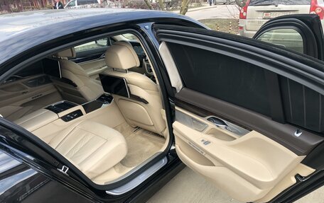 BMW 7 серия, 2015 год, 5 500 000 рублей, 34 фотография