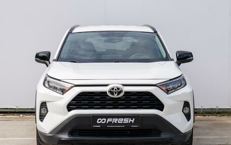 Toyota RAV4, 2021 год, 3 999 000 рублей, 3 фотография