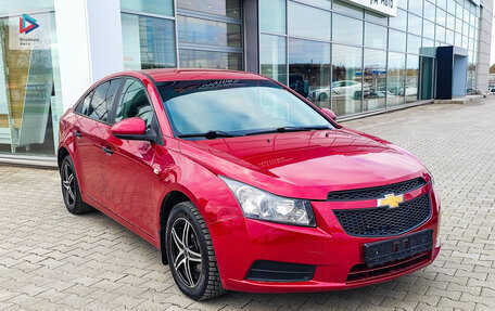 Chevrolet Cruze II, 2011 год, 850 000 рублей, 3 фотография