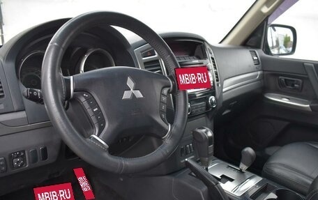 Mitsubishi Pajero IV, 2015 год, 3 299 000 рублей, 13 фотография