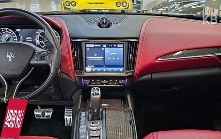 Maserati Levante I, 2021 год, 5 600 000 рублей, 10 фотография