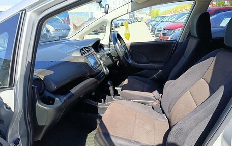 Honda Fit Shuttle I рестайлинг, 2013 год, 1 369 000 рублей, 15 фотография