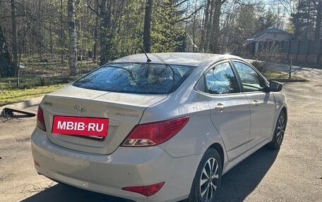 Hyundai Solaris II рестайлинг, 2015 год, 1 500 000 рублей, 10 фотография