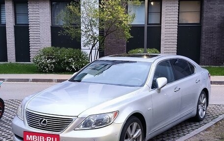 Lexus LS IV, 2007 год, 1 400 000 рублей, 3 фотография