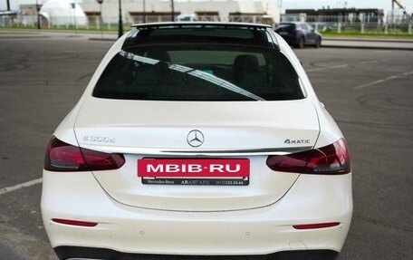Mercedes-Benz E-Класс, 2021 год, 7 000 000 рублей, 5 фотография