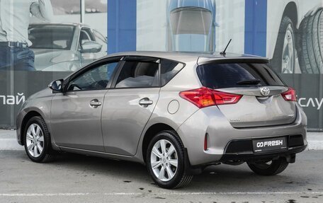 Toyota Auris II, 2013 год, 1 599 000 рублей, 2 фотография