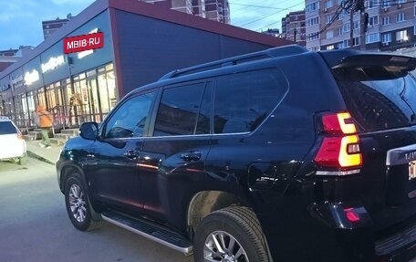 Toyota Land Cruiser Prado 150 рестайлинг 2, 2020 год, 6 100 000 рублей, 4 фотография