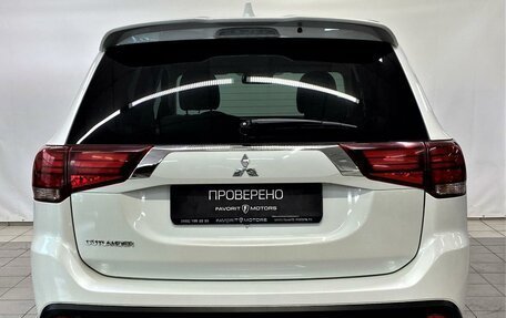 Mitsubishi Outlander III рестайлинг 3, 2021 год, 2 580 000 рублей, 3 фотография