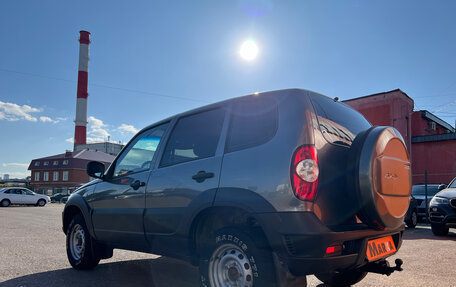 Chevrolet Niva I рестайлинг, 2020 год, 899 000 рублей, 2 фотография