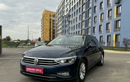 Volkswagen Passat B8 рестайлинг, 2019 год, 2 550 000 рублей, 1 фотография