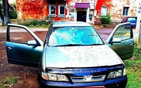 Nissan Primera II рестайлинг, 1999 год, 160 000 рублей, 1 фотография