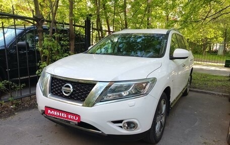 Nissan Pathfinder, 2014 год, 2 280 000 рублей, 1 фотография