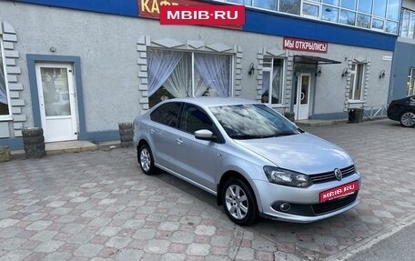 Volkswagen Polo VI (EU Market), 2010 год, 749 000 рублей, 3 фотография