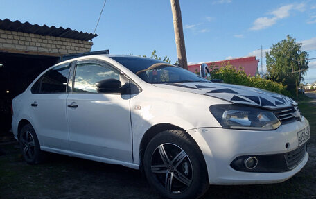 Volkswagen Polo VI (EU Market), 2013 год, 449 999 рублей, 1 фотография