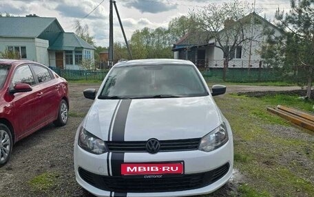 Volkswagen Polo VI (EU Market), 2013 год, 880 000 рублей, 1 фотография