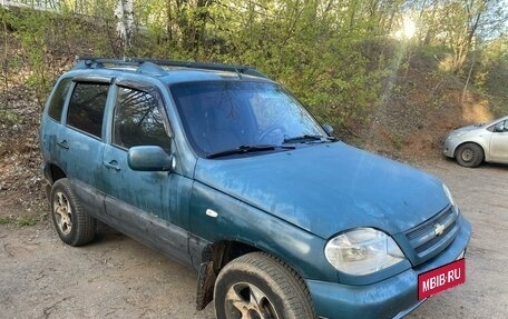 Chevrolet Niva I рестайлинг, 2004 год, 189 000 рублей, 2 фотография