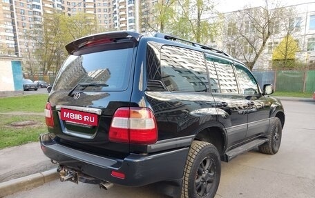 Toyota Land Cruiser 100 рестайлинг 2, 2006 год, 3 500 000 рублей, 3 фотография