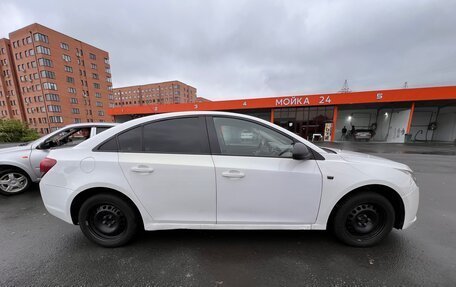 Chevrolet Cruze II, 2012 год, 635 000 рублей, 4 фотография