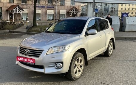 Toyota RAV4, 2012 год, 1 700 000 рублей, 6 фотография