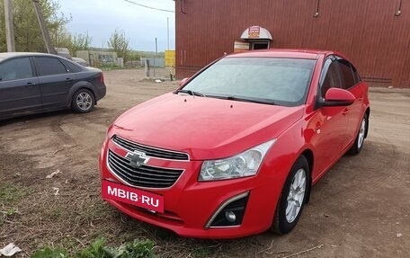 Chevrolet Cruze II, 2013 год, 870 000 рублей, 4 фотография