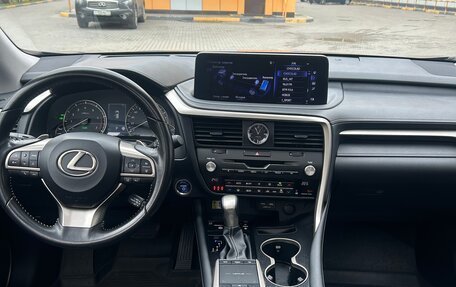 Lexus RX IV рестайлинг, 2020 год, 7 125 000 рублей, 13 фотография