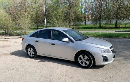 Chevrolet Cruze II, 2014 год, 1 000 000 рублей, 4 фотография